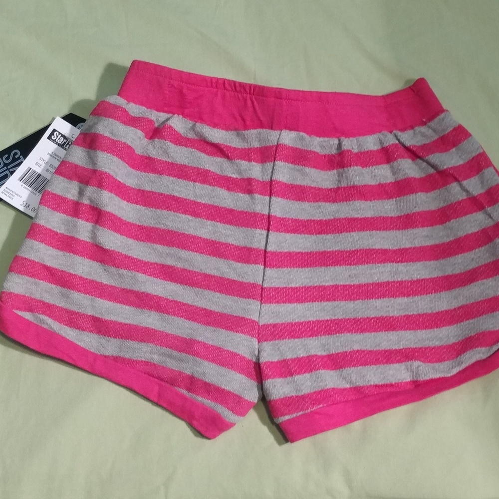 Kids Star Ride Brand Shorts. Kids size M10/12 NWT